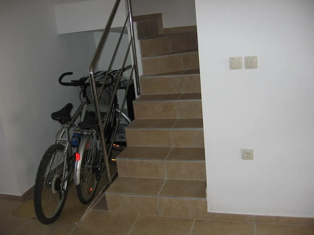 Apartment Marina 拉布 0*,  克罗地亚