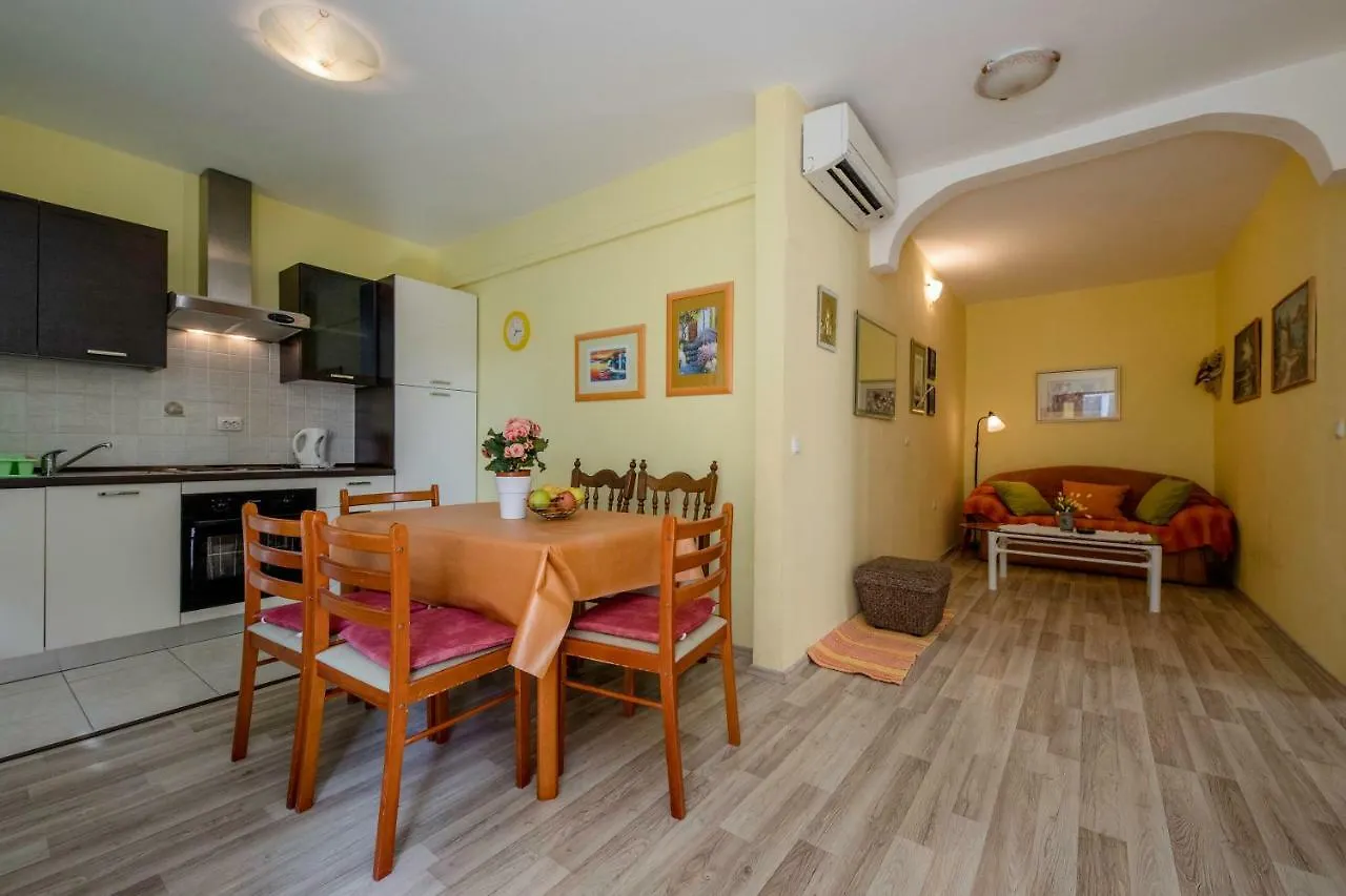 Apartment Marina 拉布