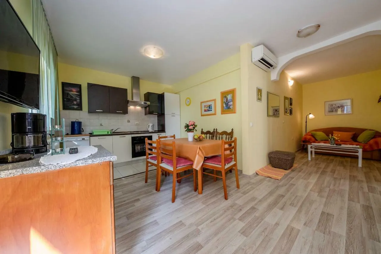 Apartment Marina 拉布