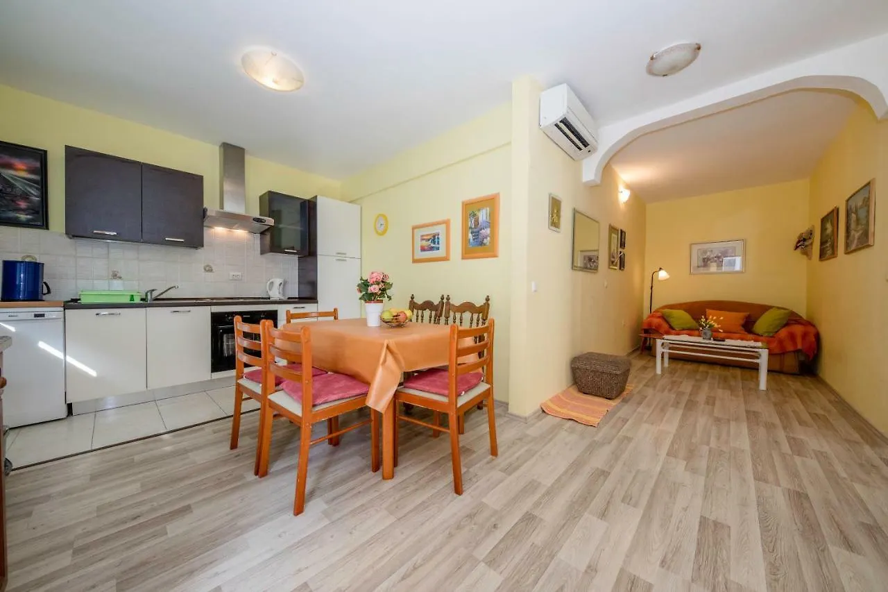 Apartment Marina 拉布