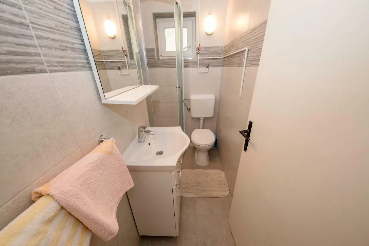 Apartment Marina 拉布